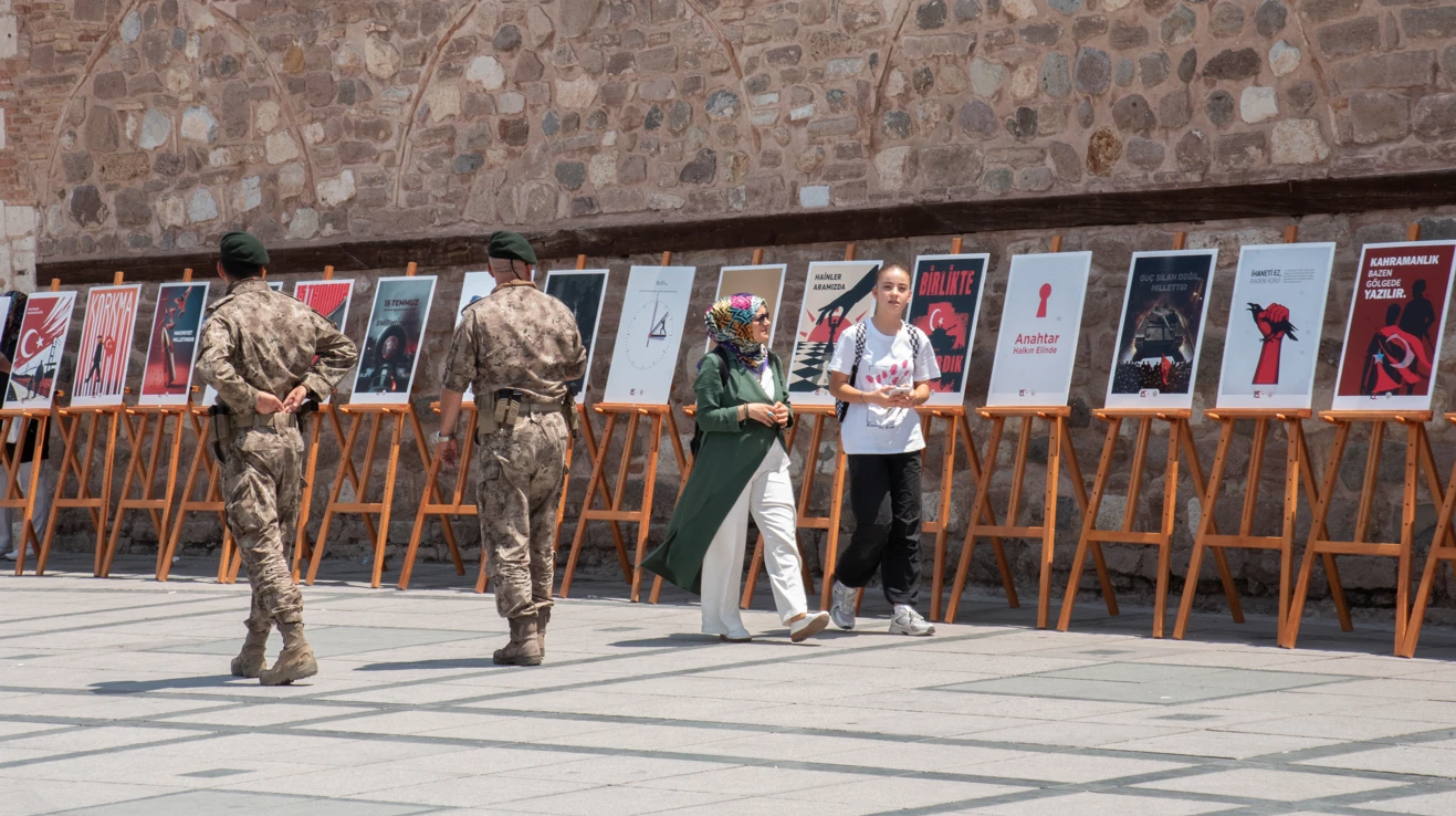 15 Temmuz Temalı POSTER SERGİSİ